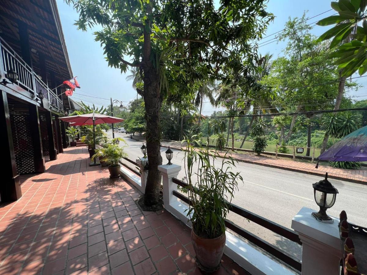Golden Lotus Namkhan View Λουάνγκ Πραμπάνγκ Εξωτερικό φωτογραφία