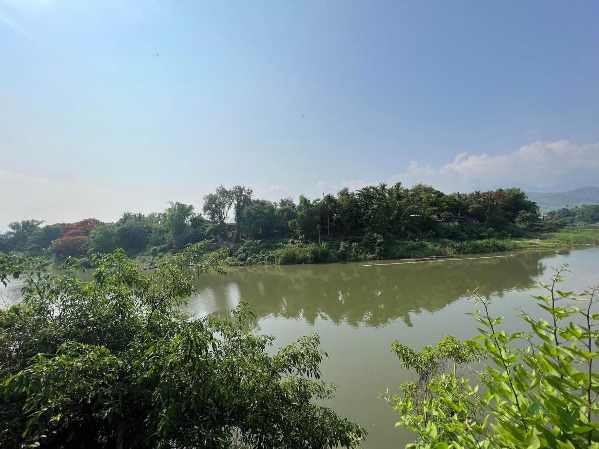 Golden Lotus Namkhan View Λουάνγκ Πραμπάνγκ Εξωτερικό φωτογραφία